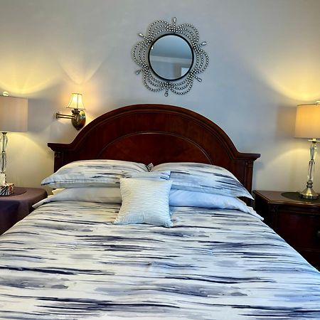 Inn On The Harbour Шарлъттаун Екстериор снимка